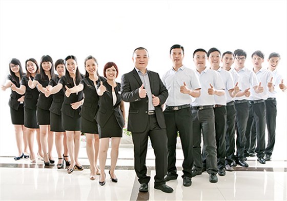 易佳梯設計團隊 